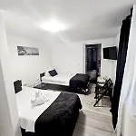 Guest house Pensiunea Red Rose