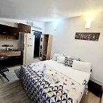 Guest house Pensiunea Red Rose 4*