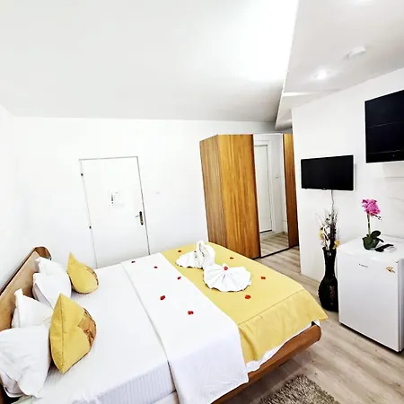 Rose Guest house 4*
