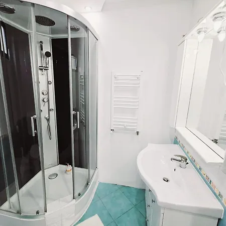 Rose Guest house 4*
