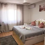 Pensiunea Red Rose Гостевой дом 4*